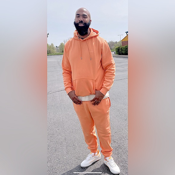 Meet your Posher, Wayne - Picture 1 of 1